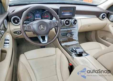 2015 Mercedes Benz C 300 из США, поврежденный, VIN 55SWF4JB3FU067586